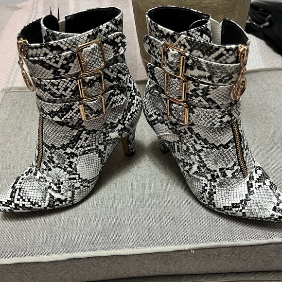 - - IDIFU HEELS - Picture 2 of 6